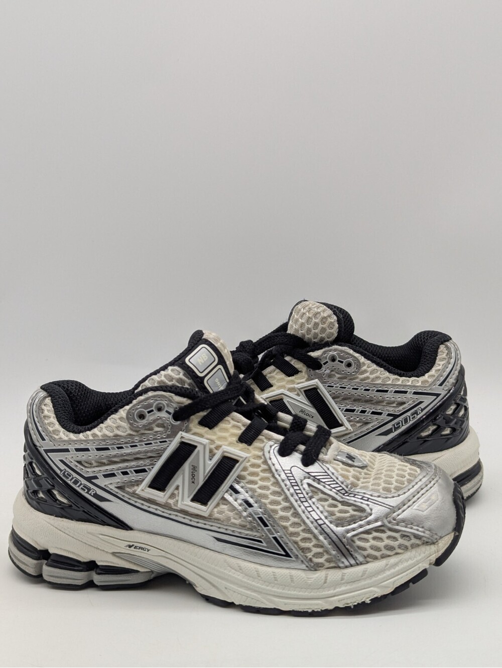 New Balance 1906R Silver Black White Shoes PC1906ER Preschool Kids Size 11C 11K